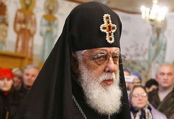 Главные ценности для человека – прочная семья, православие и Родина, - католикос-патриарх Илия II