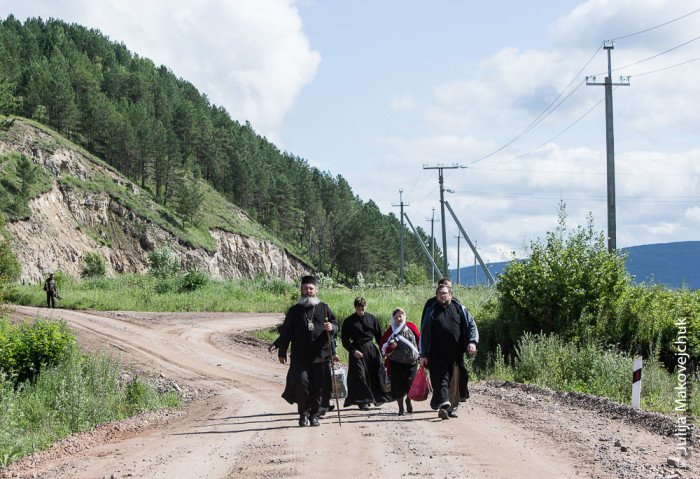 2015-07-11,A23K8366 Братская епархия, Юбилейный, беседа, b_s