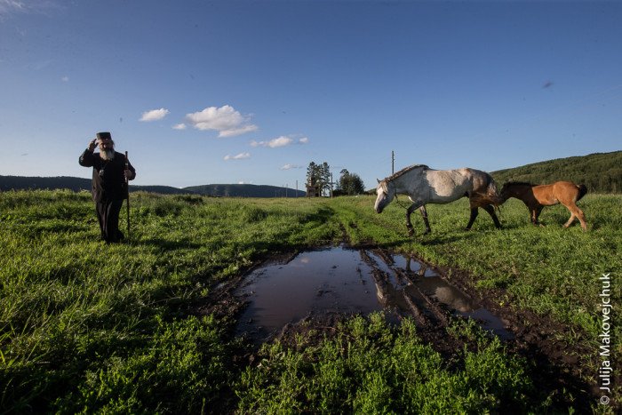 2015-07-11,A23K9645 Братская епархия, Банщиково, храм Скорбященский, i_b_s