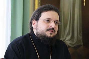 Епископ Якутский Роман совершил панихиду по жертвам авиакатастрофы