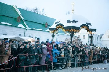 Дарам волхвов в Киеве уже поклонились около 75 тысяч паломников