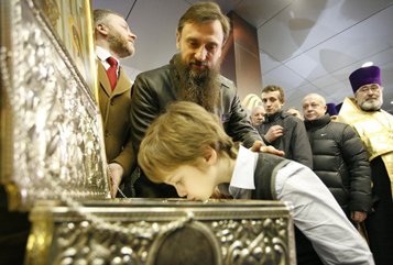 Дарам волхвов в Москве поклонились более 400 тысяч паломников