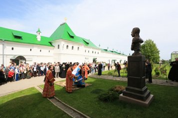В нижегородском монастыре открыли памятник императору Александру II