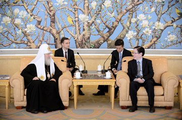 Патриарх Кирилл встретился с главой Управления КНР по делам религий Ван Цзоанем