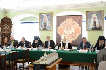 В Свято-Троицкой лавре обсудили проблемы Московской духовной академии
