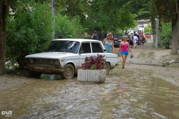 Церковь помогает пострадавшим от наводнения в Туапсинском районе