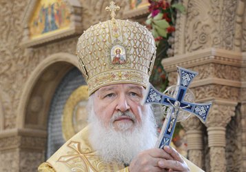 Патриарх Кирилл помолился о упокоении погибших в южно-сахалинском храме