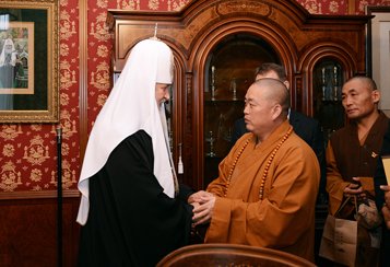 Человек растет духовно, когда преодолевает трудности, считает патриарх Кирилл