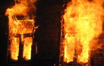 В Карелии сгорел памятник деревянного зодчества - часовня XVIII века