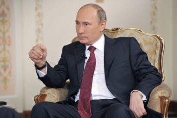 Президент России Владимир Путин: Мы должны обратить больше внимания на традиционные ценности