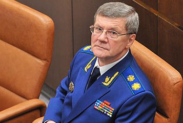 Органы опеки в России работают с нарушениями, заявил генпрокурор Юрий Чайка