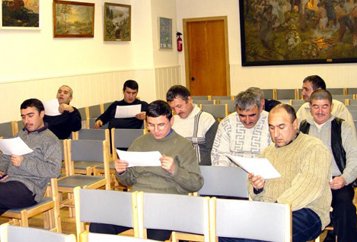 В Донской семинарии завершился первый курс обучения группы мигрантов основам культуры России