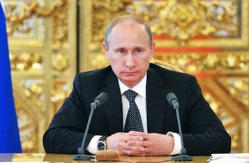 России необходимо возрождать традиции милосердия, считает Владимир Путин
