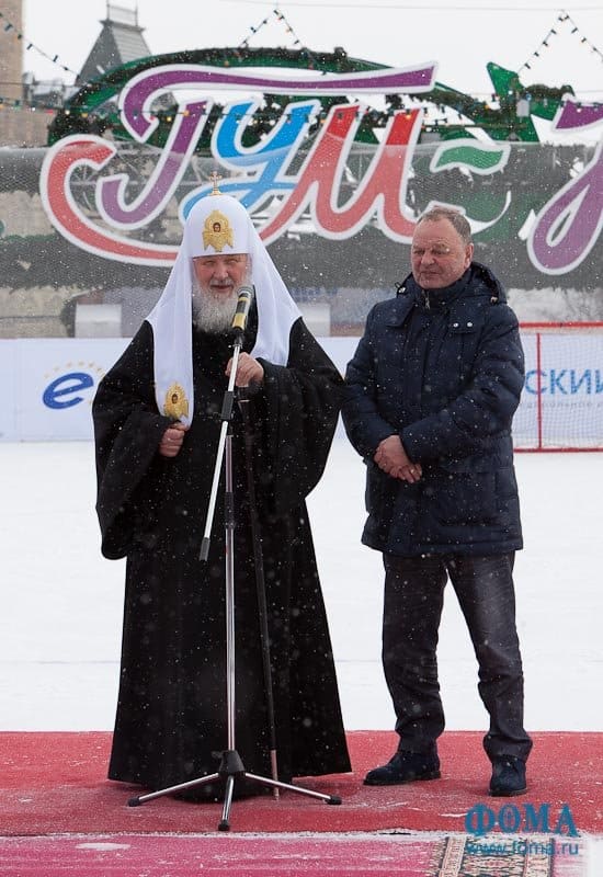 В Москве открылся турнир по русскому хоккею на призы патриарха Кирилла