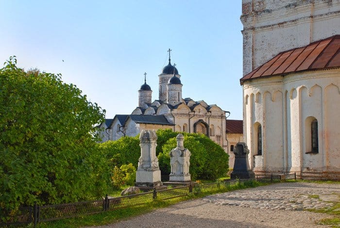 Город кириллов фото