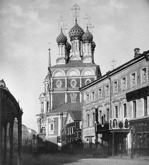 На столичной Ильинке обозначат контуры фундамента храма, снесенного в 1933 году