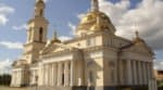 Церкви вернули уникальный собор Невьянска с пятью фаянсовыми иконостасами