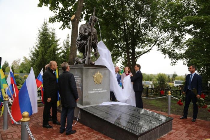 Ржев памятник солдату карта