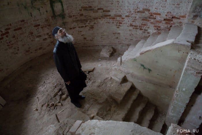 Замок на Тверце: что находится за стенами одного из древнейших монастырей России?