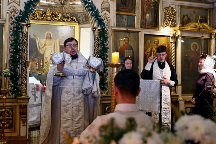 В Тульской епархии в Рождество Христово совершили первую Литургию на языке жестов