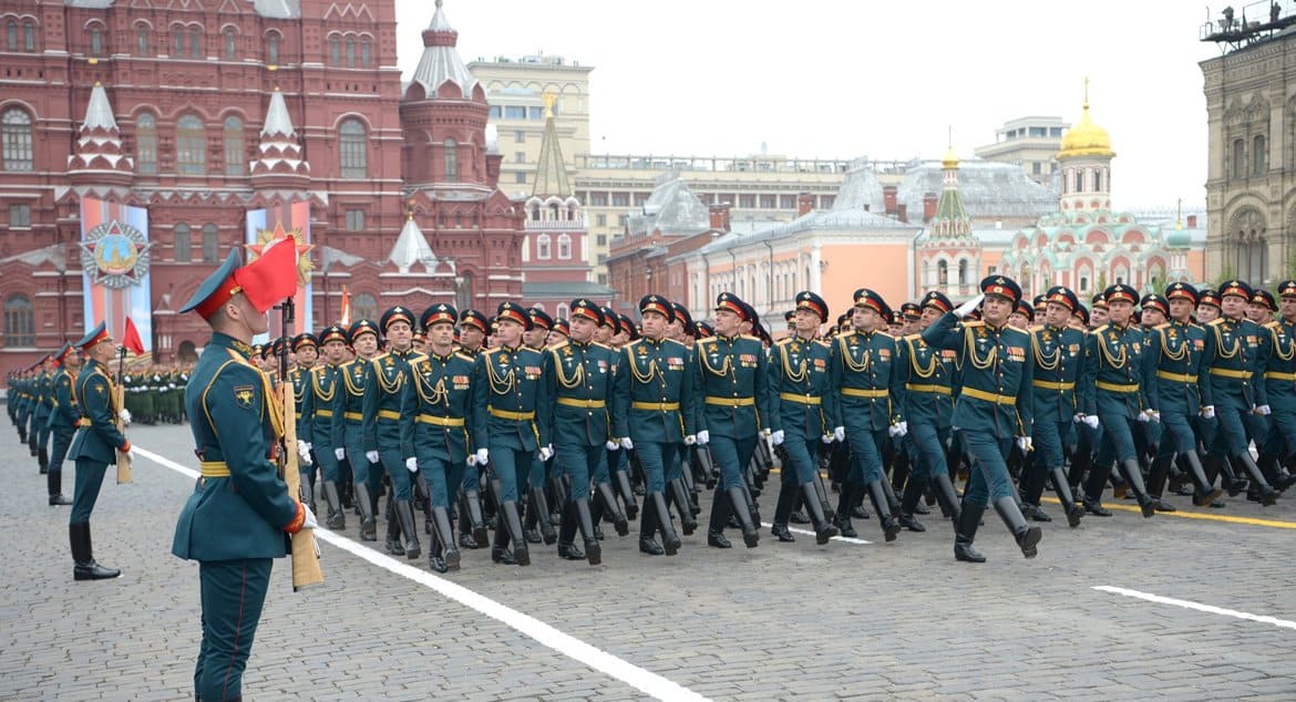 Бессмертный полк парк победы