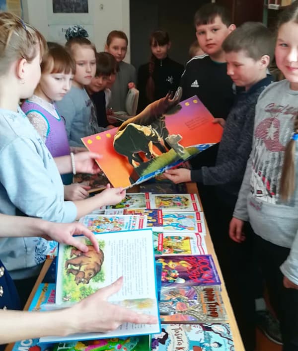 1 июня в Петербурге соберут детские книги для сельских библиотек: помочь может каждый!