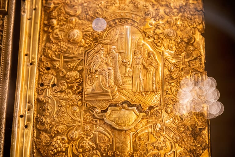 Церкви вернули исторический оклад Казанской иконы Божией Матери
