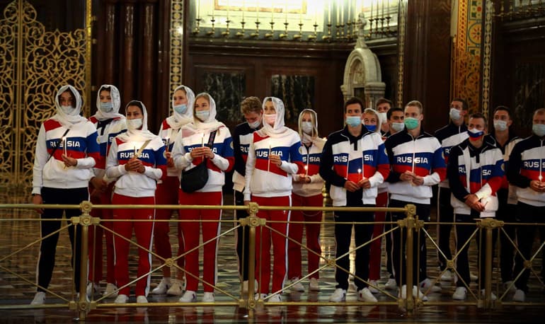 Российские олимпийцы помолились в храме Христа Спасителя перед поездкой в Токио