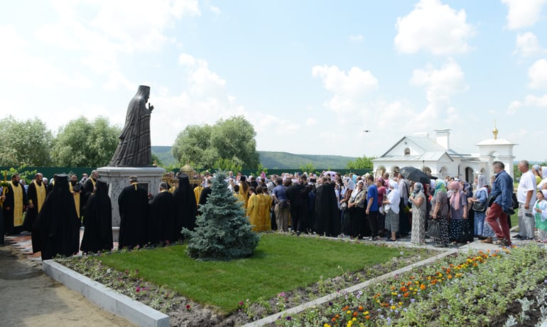 Памятник святителю Иоанну Шанхайскому установили на его малой родине