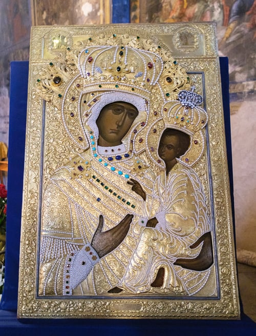Для верующих Казахстана освятили точную копию Тихвинской иконы