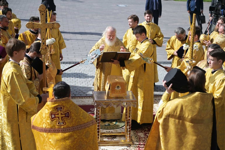Патриарх Кирилл освятил в Волгограде воссозданный Александро-Невский собор