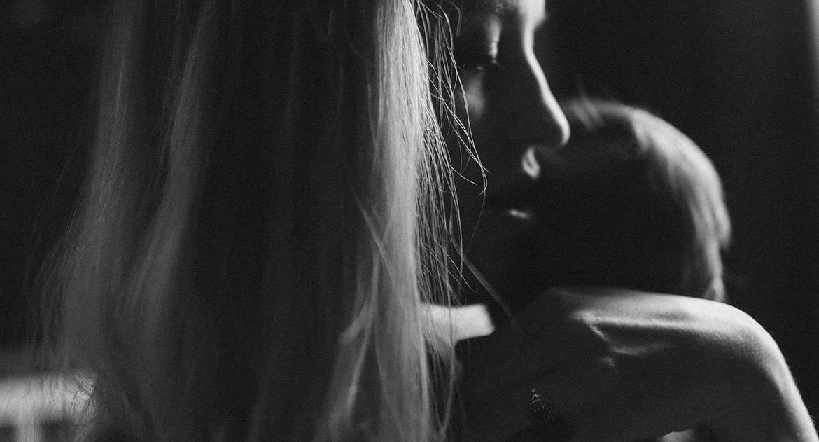 Мне 24, ребенку два года. Не чувствую себя мамой, что