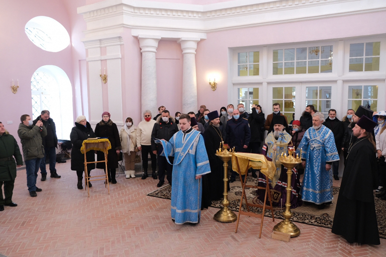 80 лет разрухи и 5 лет трудов: отреставрирован новгородский храм Александра Суворова